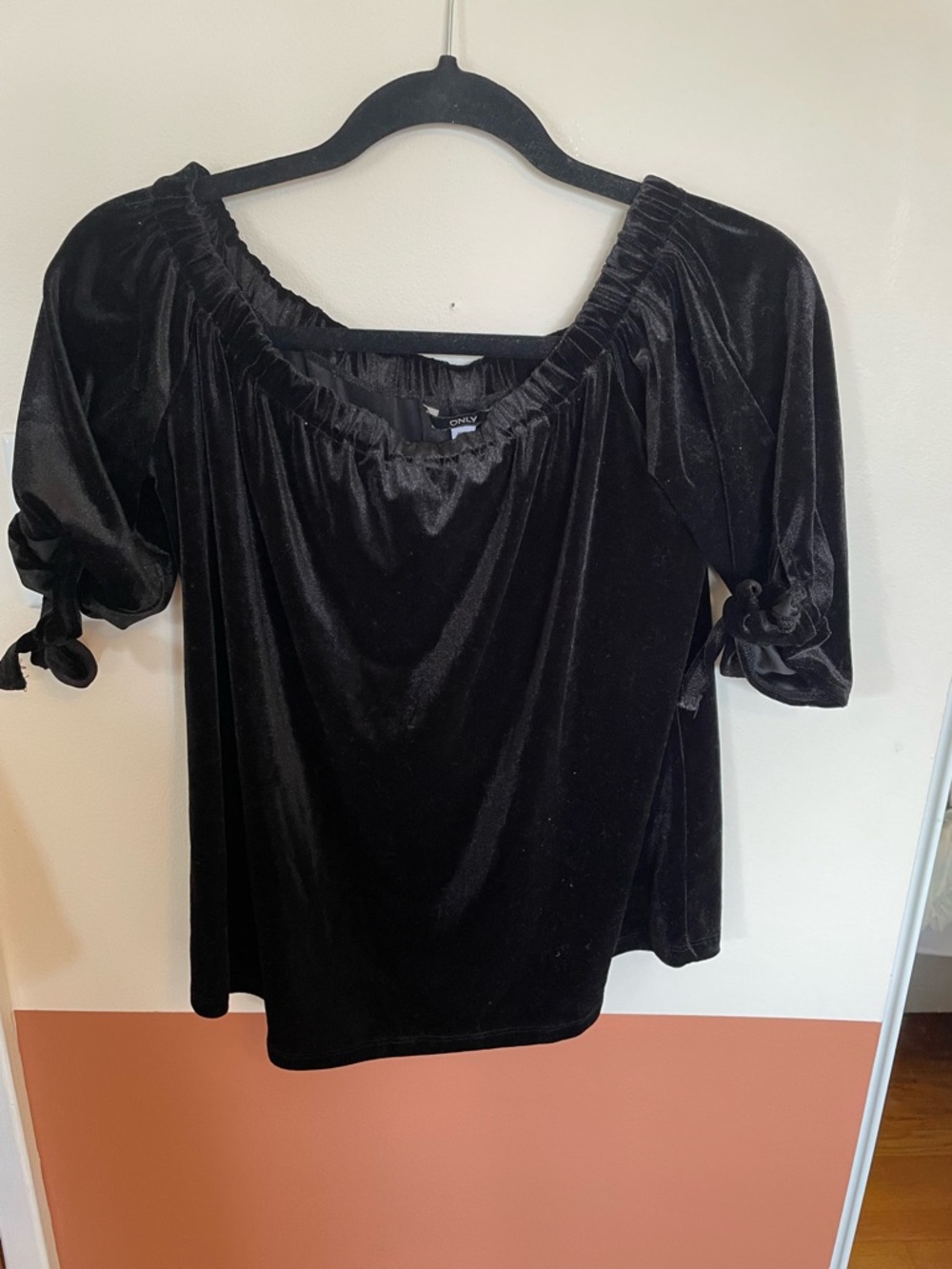 Only Black Velvet Off-Shoulder Blouse